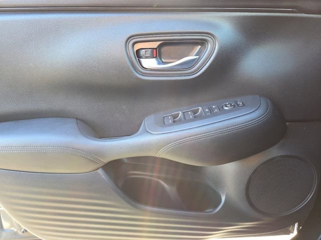 Used 2023 Honda HR-V LX image 27