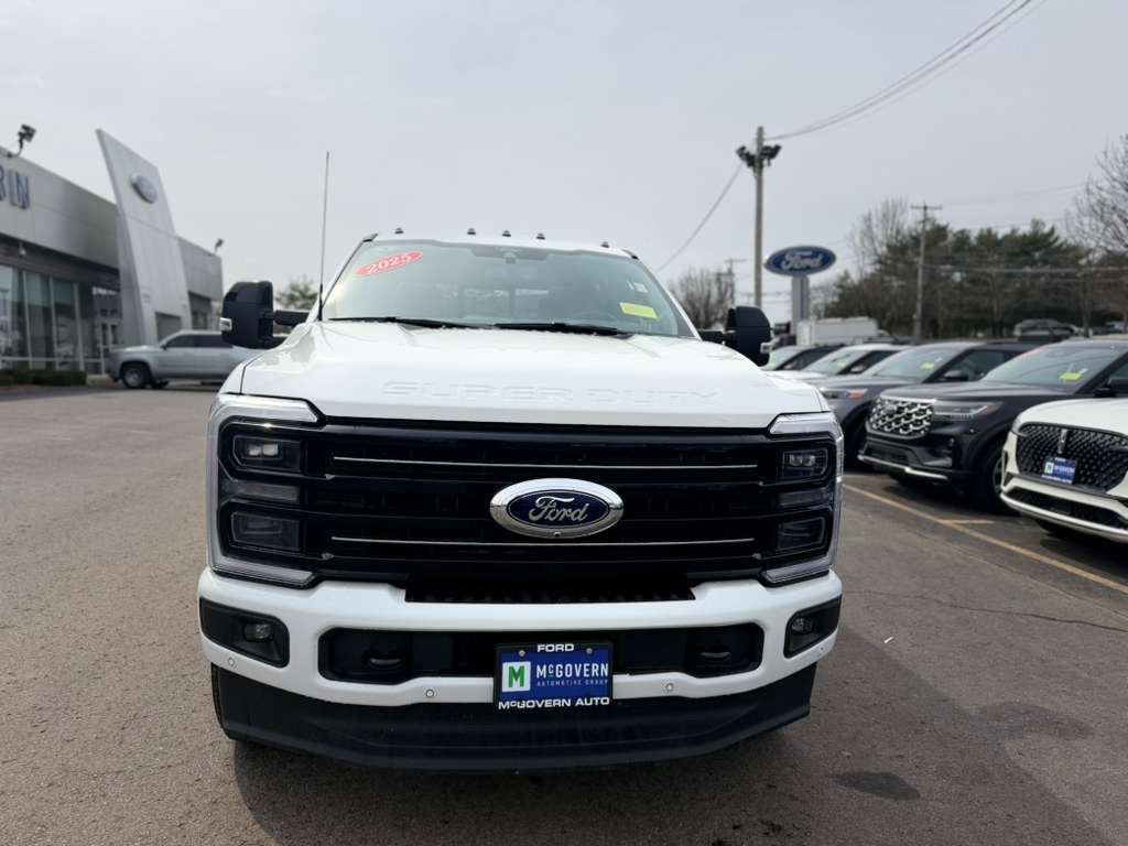 Used 2025 Ford F350 Platinum image 9