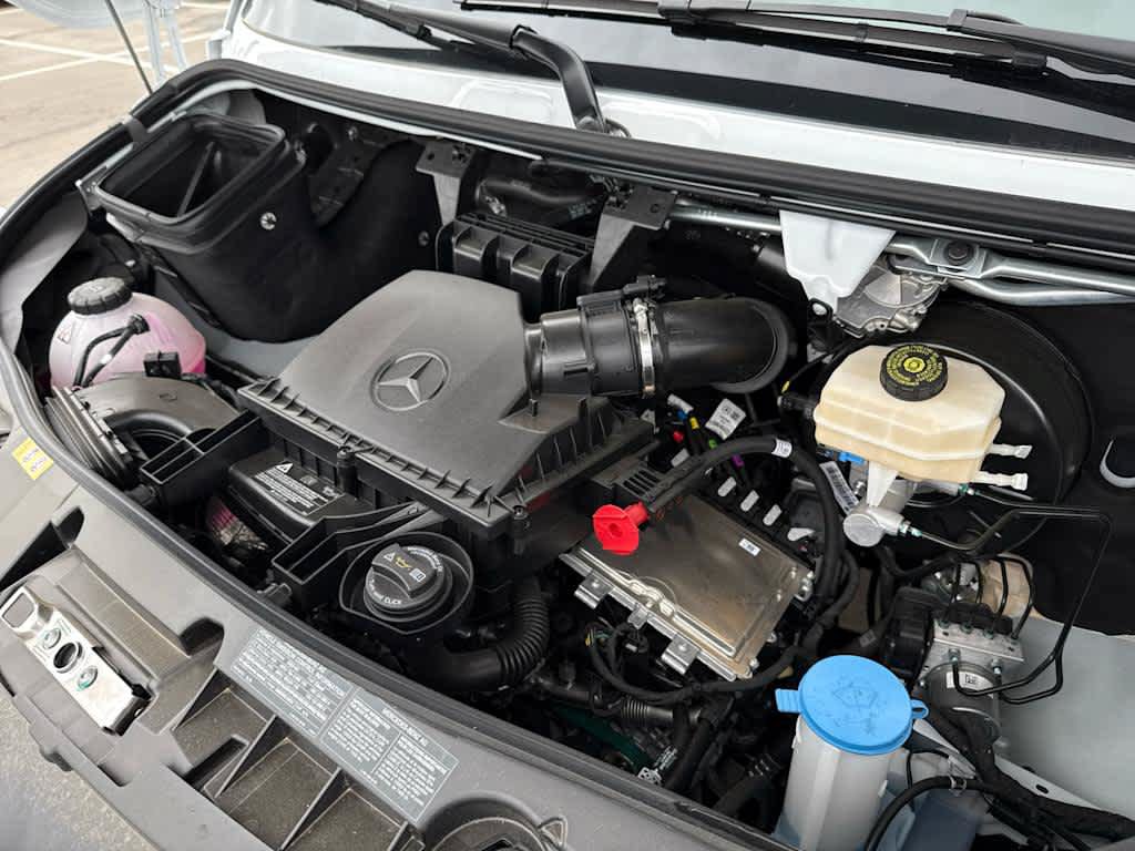 Used 2025 Mercedes-Benz Sprinter 2500 image 26