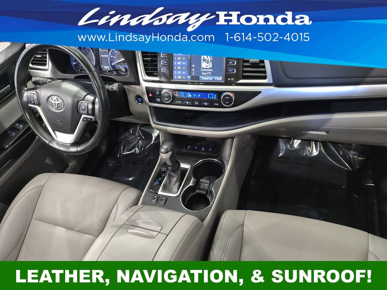 Used 2019 Toyota Highlander XLE AWD/4WD image 11