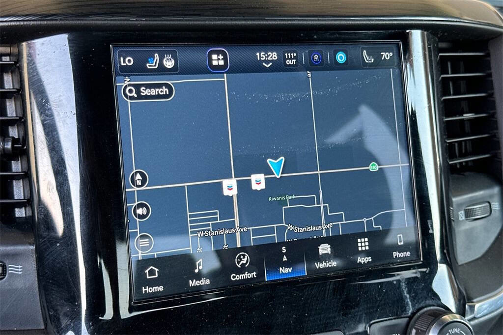 Used 2024 RAM 1500 Laramie image 18