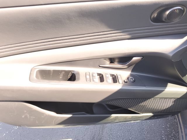 New 2026 Hyundai Elantra SEL Sport FWD image 19