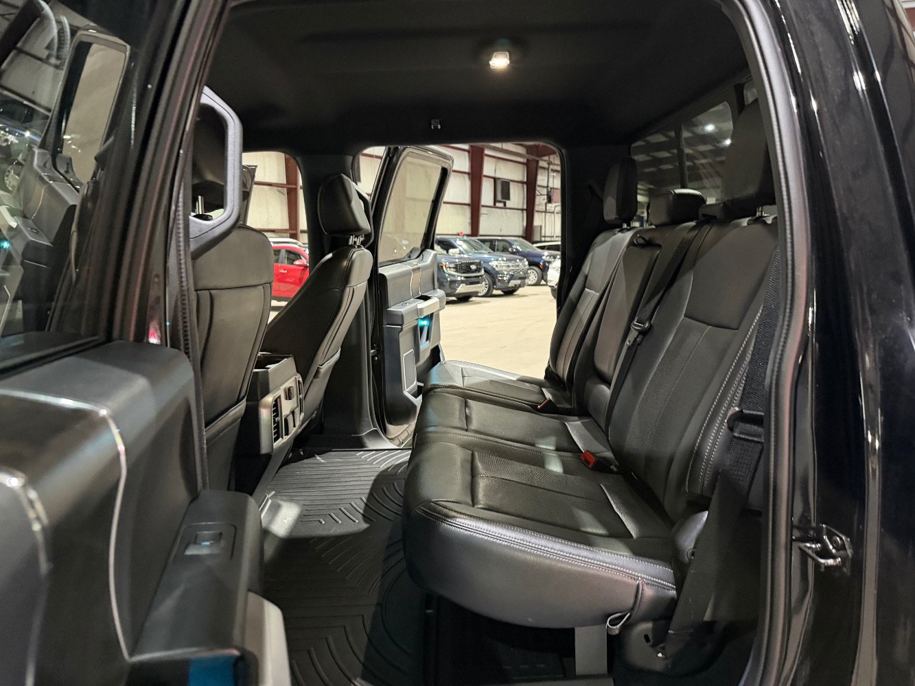 Used 2022 Ford F250 Lariat w/ Lariat Ultimate Package AWD/4WD image 17