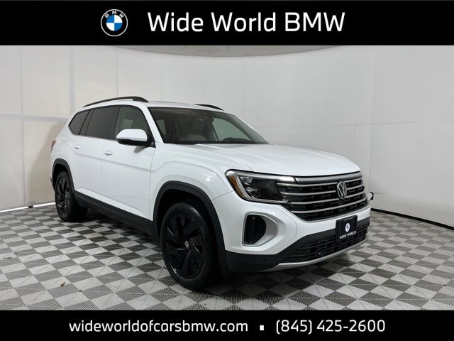 Used 2024 Volkswagen Atlas SE w/ Panoramic Sunroof Package
