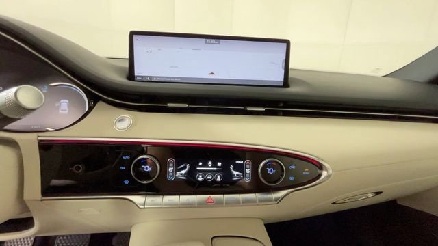 Used 2024 Genesis Electrified GV70 AWD/4WD image 31