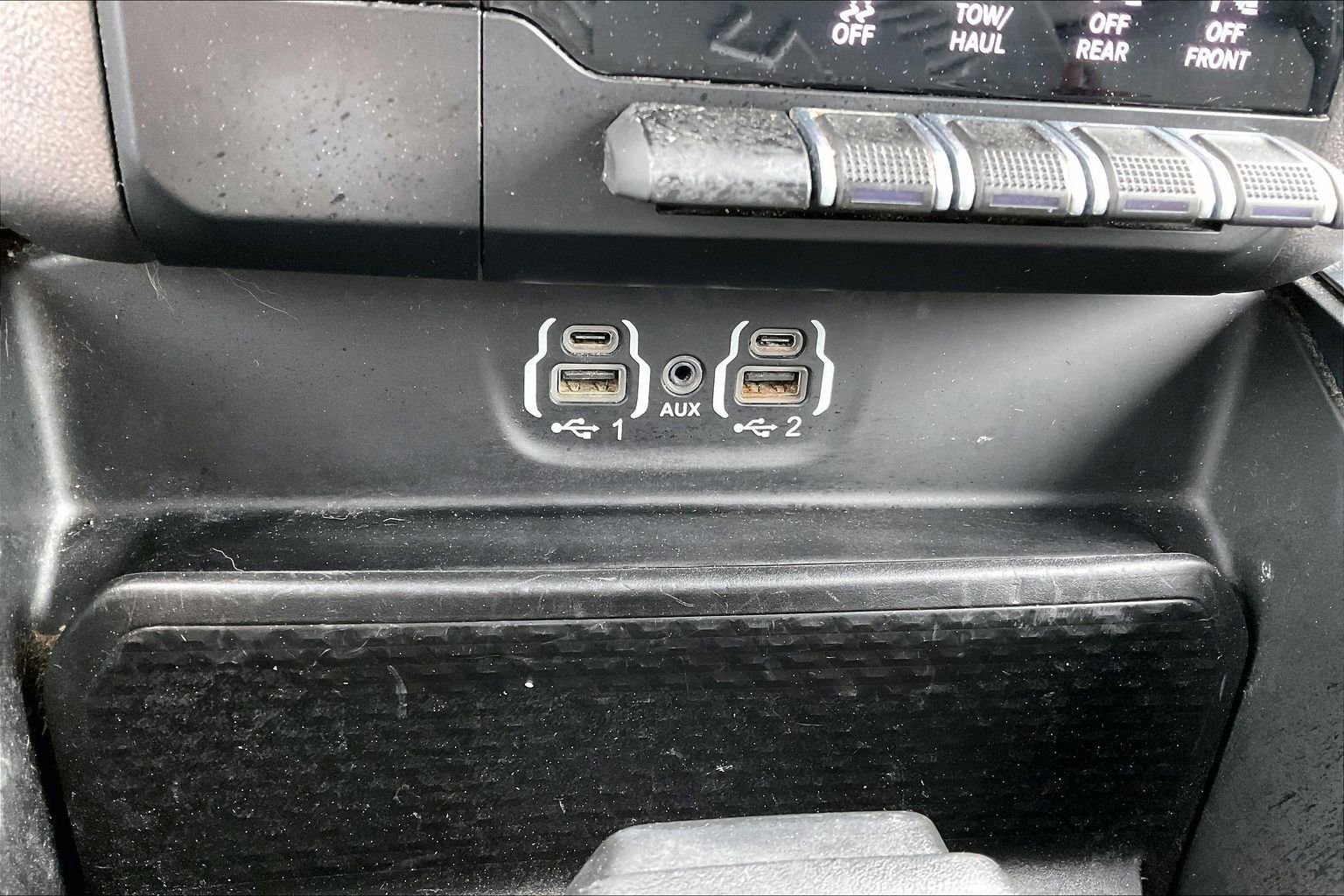 Used 2021 RAM 1500 Laramie w/ Sport Appearance Package image 17