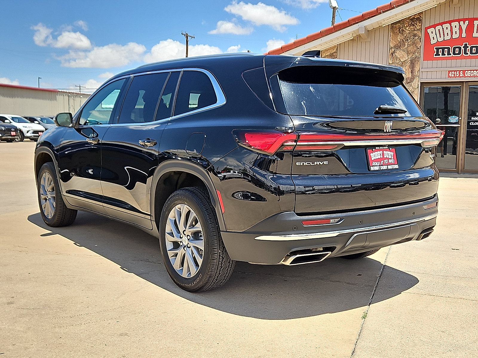 Used 2025 Buick Enclave Preferred FWD image 2