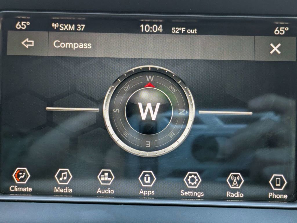 Used 2021 Jeep Grand Cherokee Laredo image 26