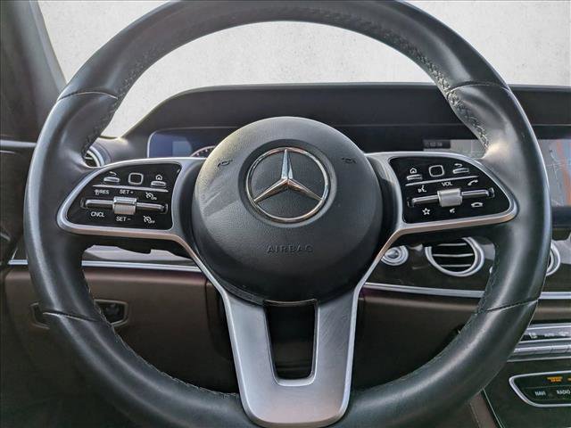 Used 2019 Mercedes-Benz E 300 4MATIC image 15
