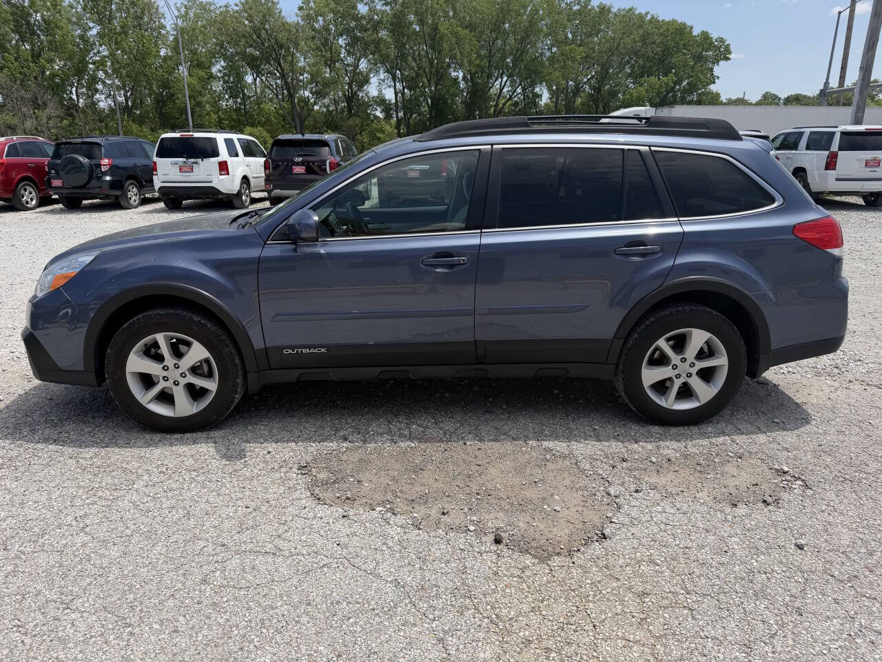 Used 2014 Subaru Outback 2.5i Premium AWD/4WD image 6