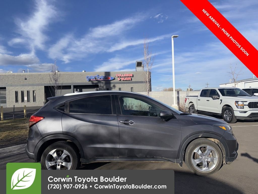 Used 2017 Honda HR-V EX-L image 8