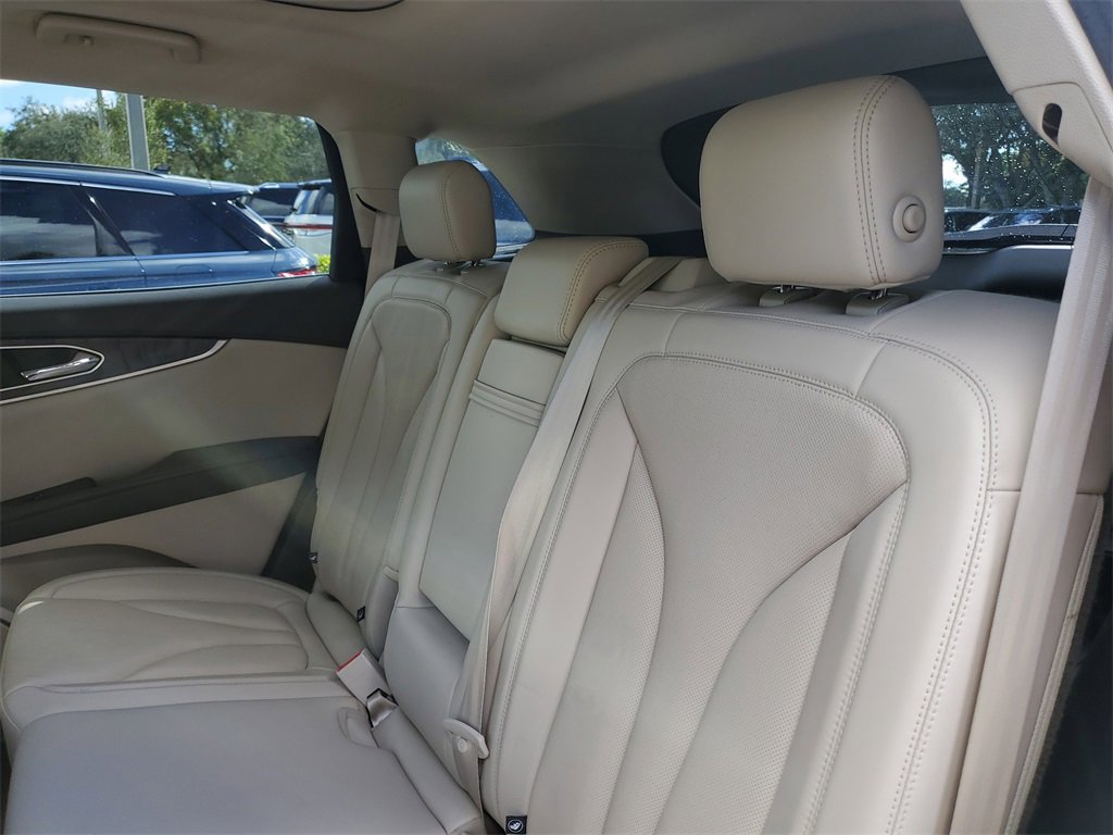 Used 2018 Lincoln MKX Reserve w/ Lincoln MKX Climate Package image 12