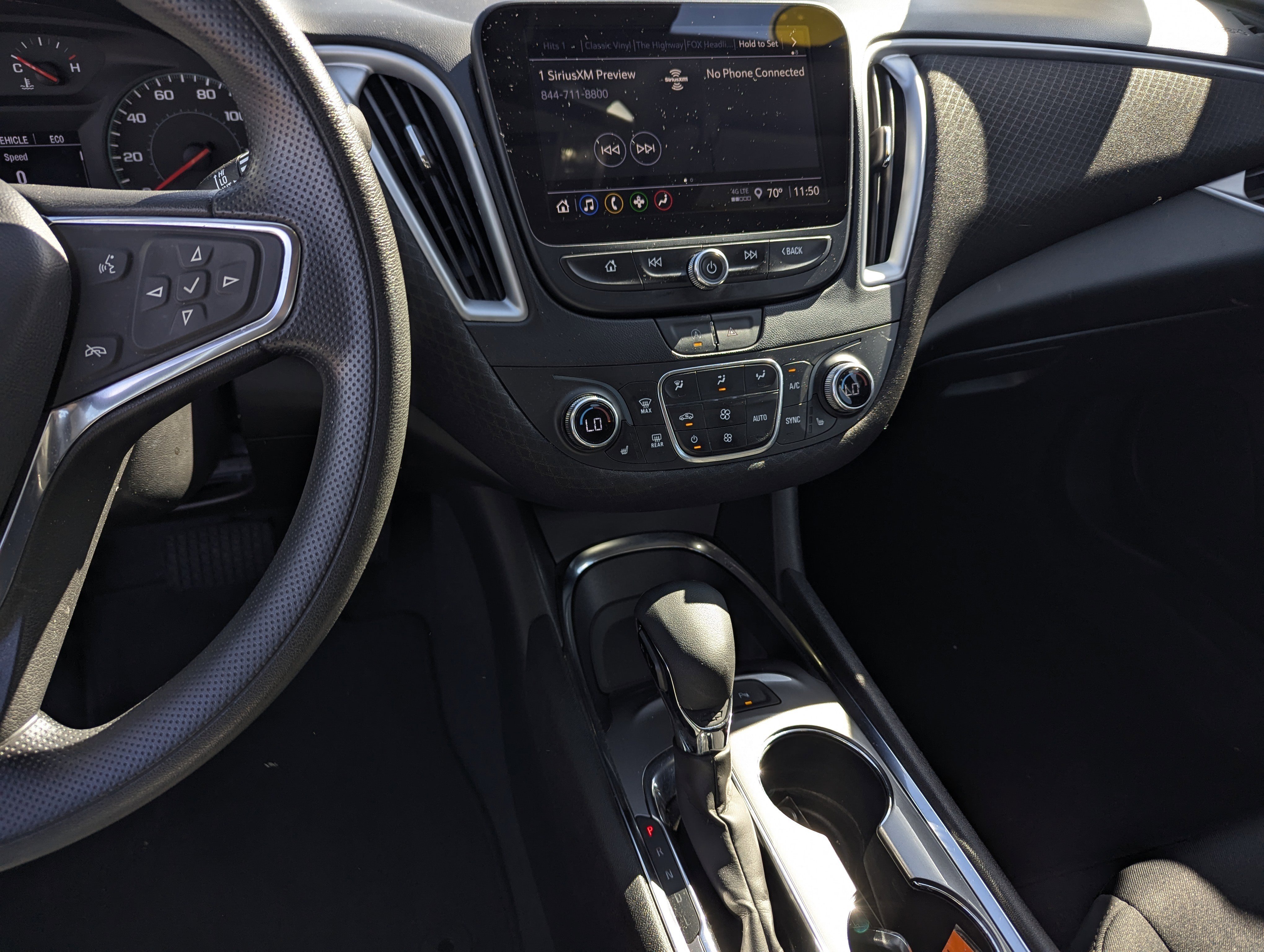 Used 2024 Chevrolet Malibu LT image 9