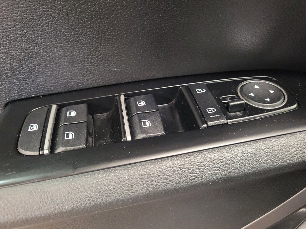 Used 2020 Kia Soul S FWD image 27