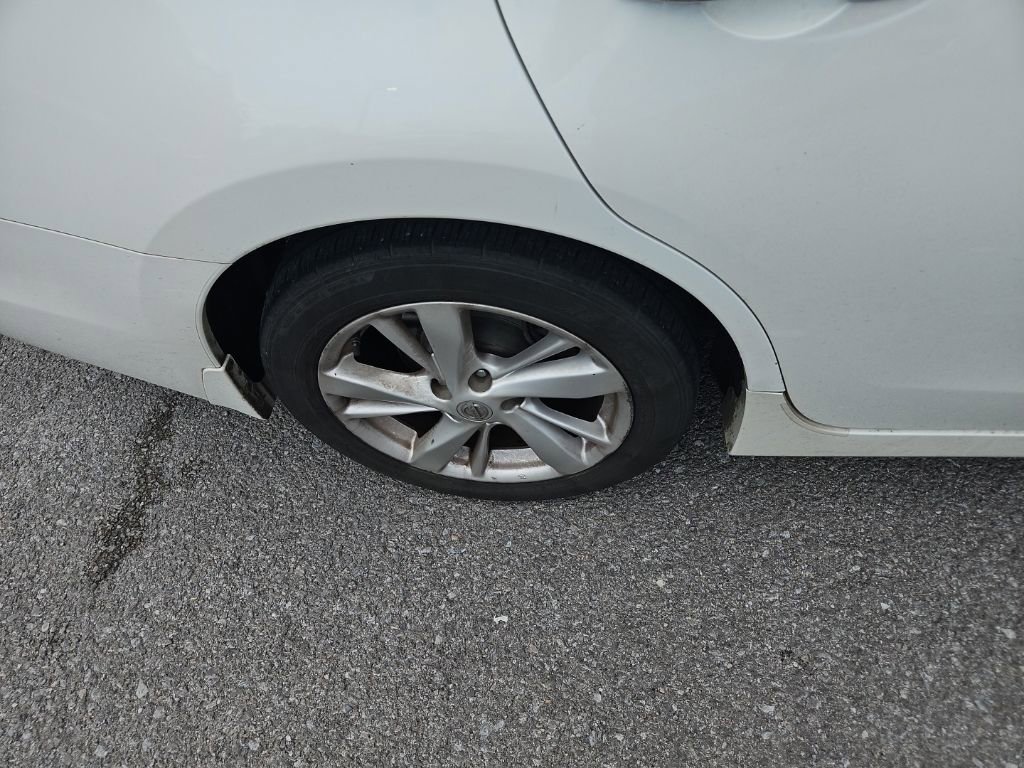 Used 2015 Nissan Altima 2.5 SL w/ Moonroof Package FWD image 11