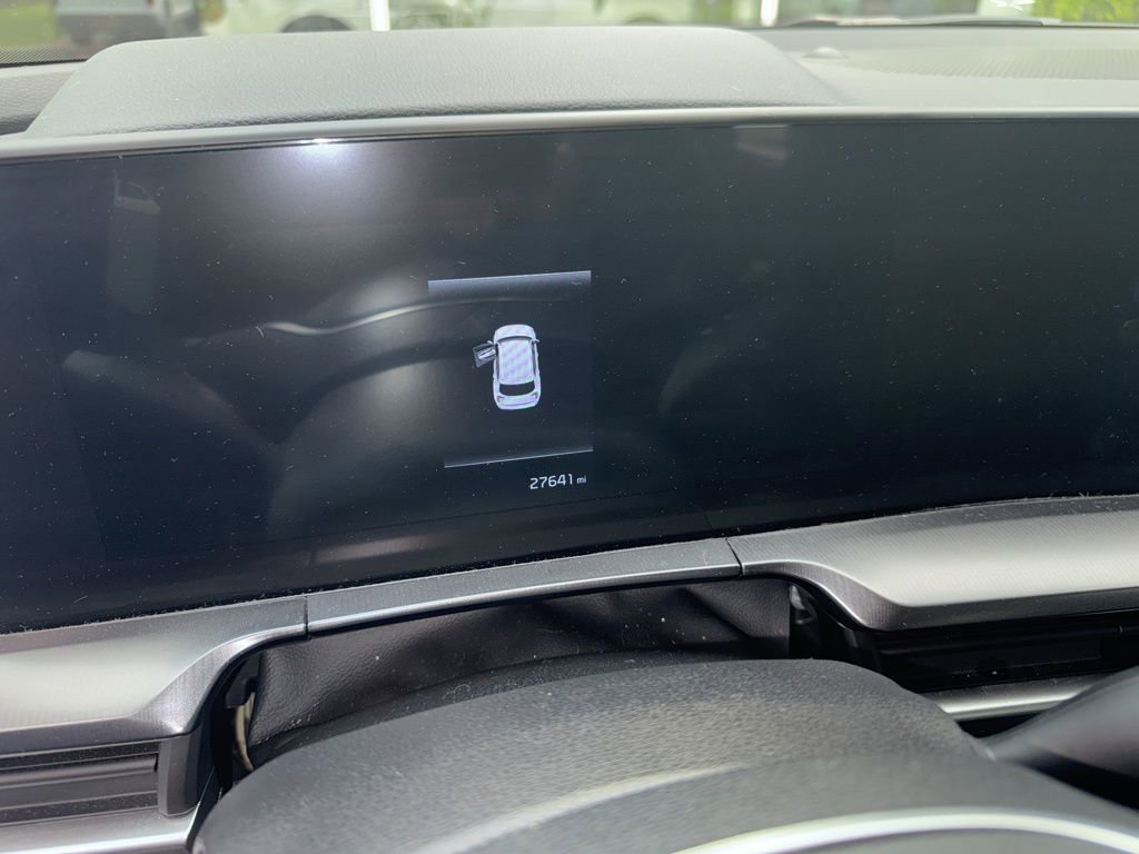 Used 2025 Kia Telluride S FWD image 7