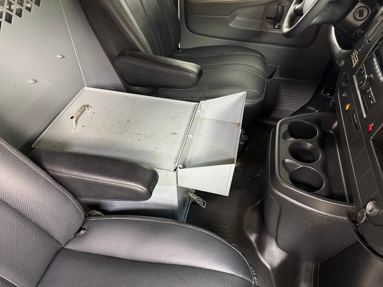 Used 2013 Chevrolet Express 1500 image 42