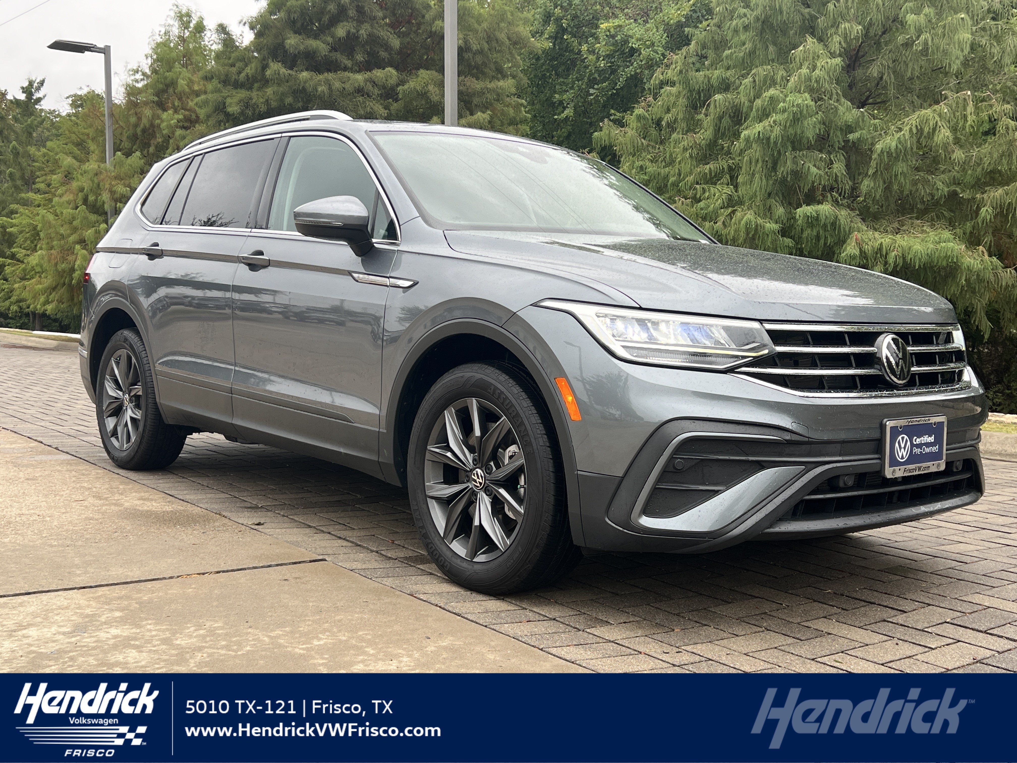 Certified 2023 Volkswagen Tiguan SE w/ Panoramic Sunroof Package FWD image 1