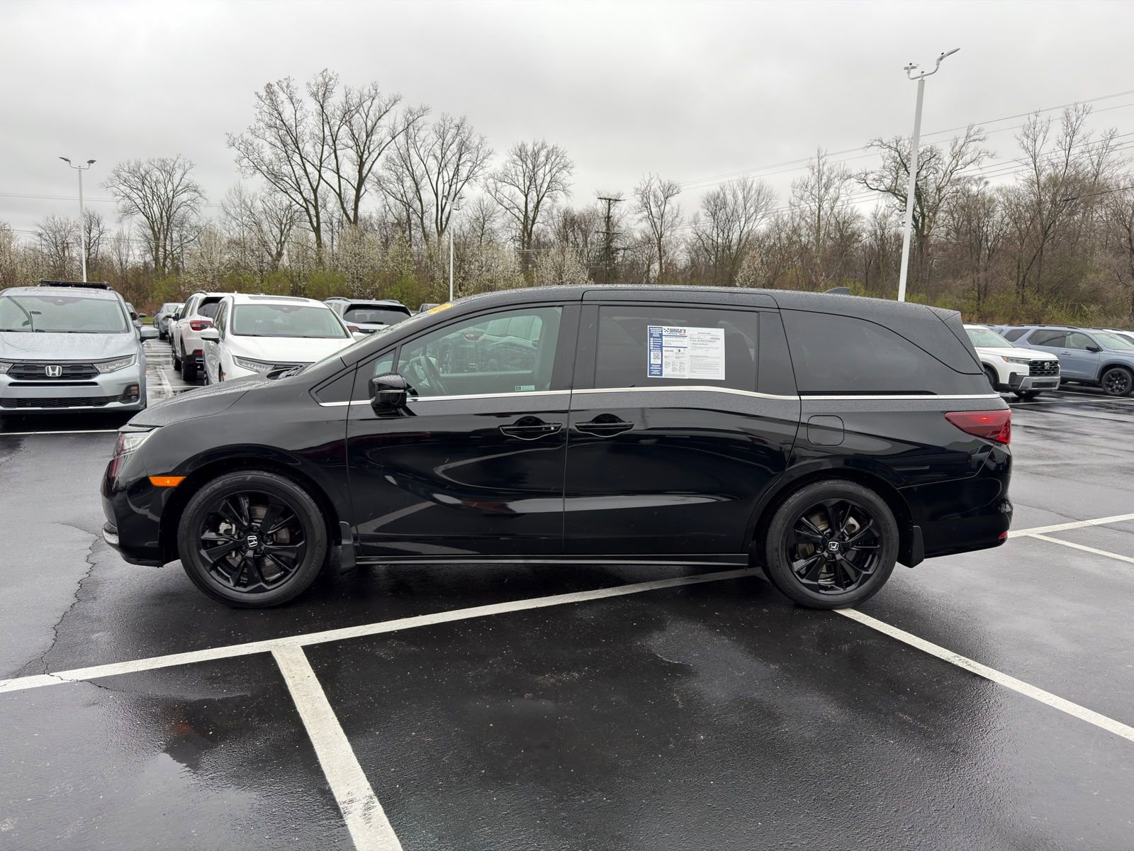 Used 2024 Honda Odyssey Sport image 3