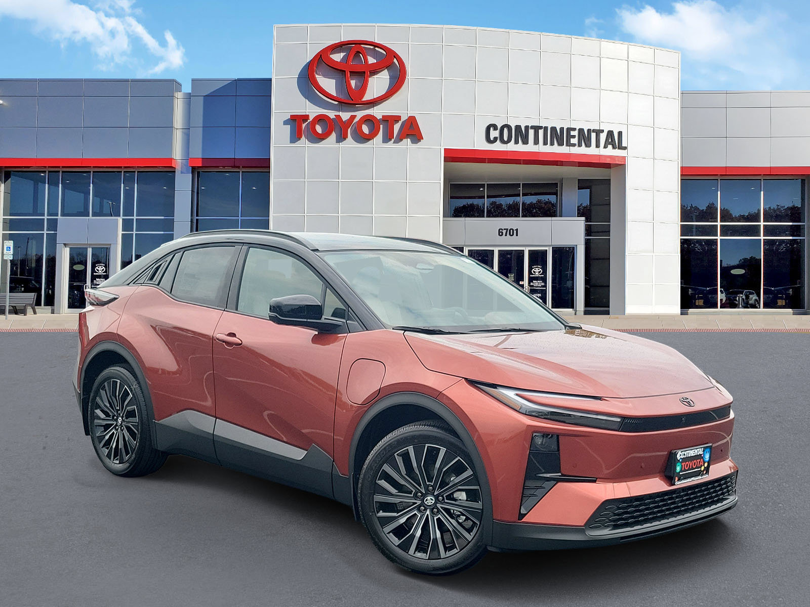 New 2026 Toyota C-HR AWD/4WD 360° Tour