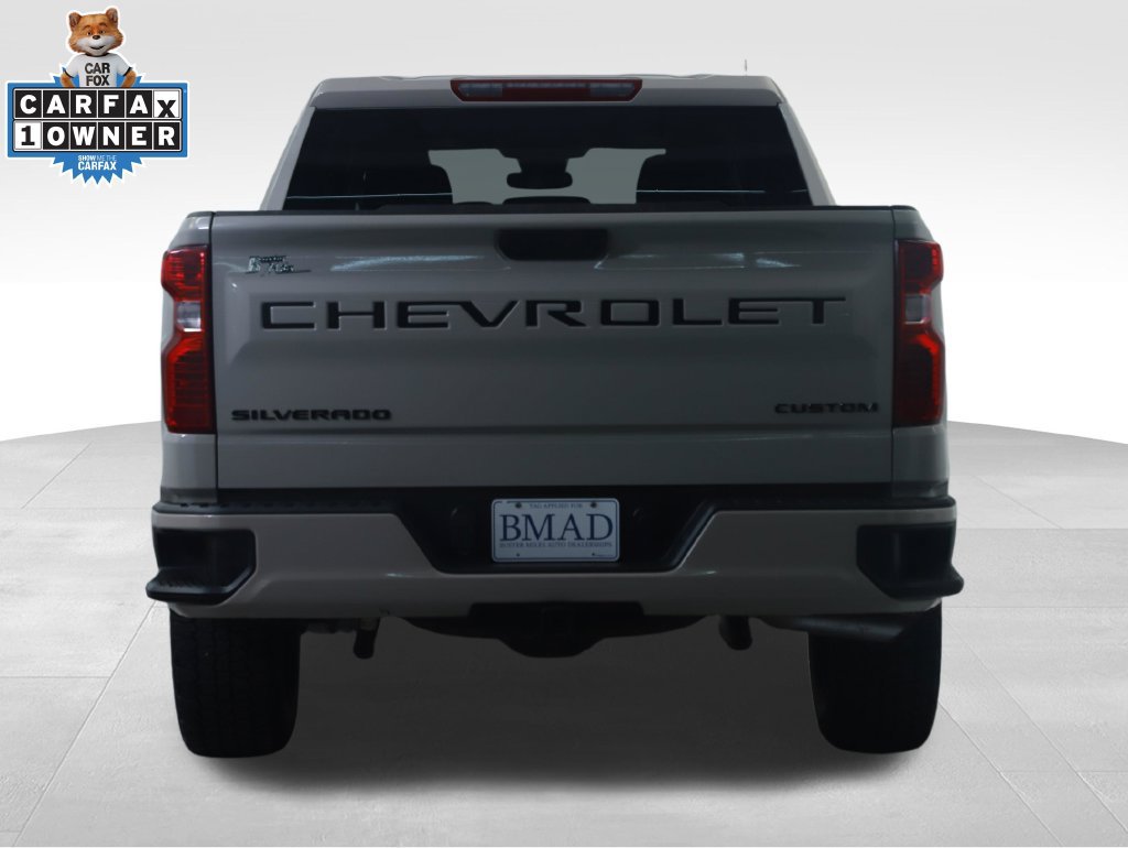 Used 2026 Chevrolet Silverado 1500 Custom w/ LPO, Dark Essentials Package AWD/4WD image 11