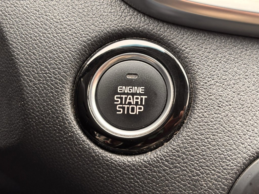 Used 2016 Kia Sorento SX image 5