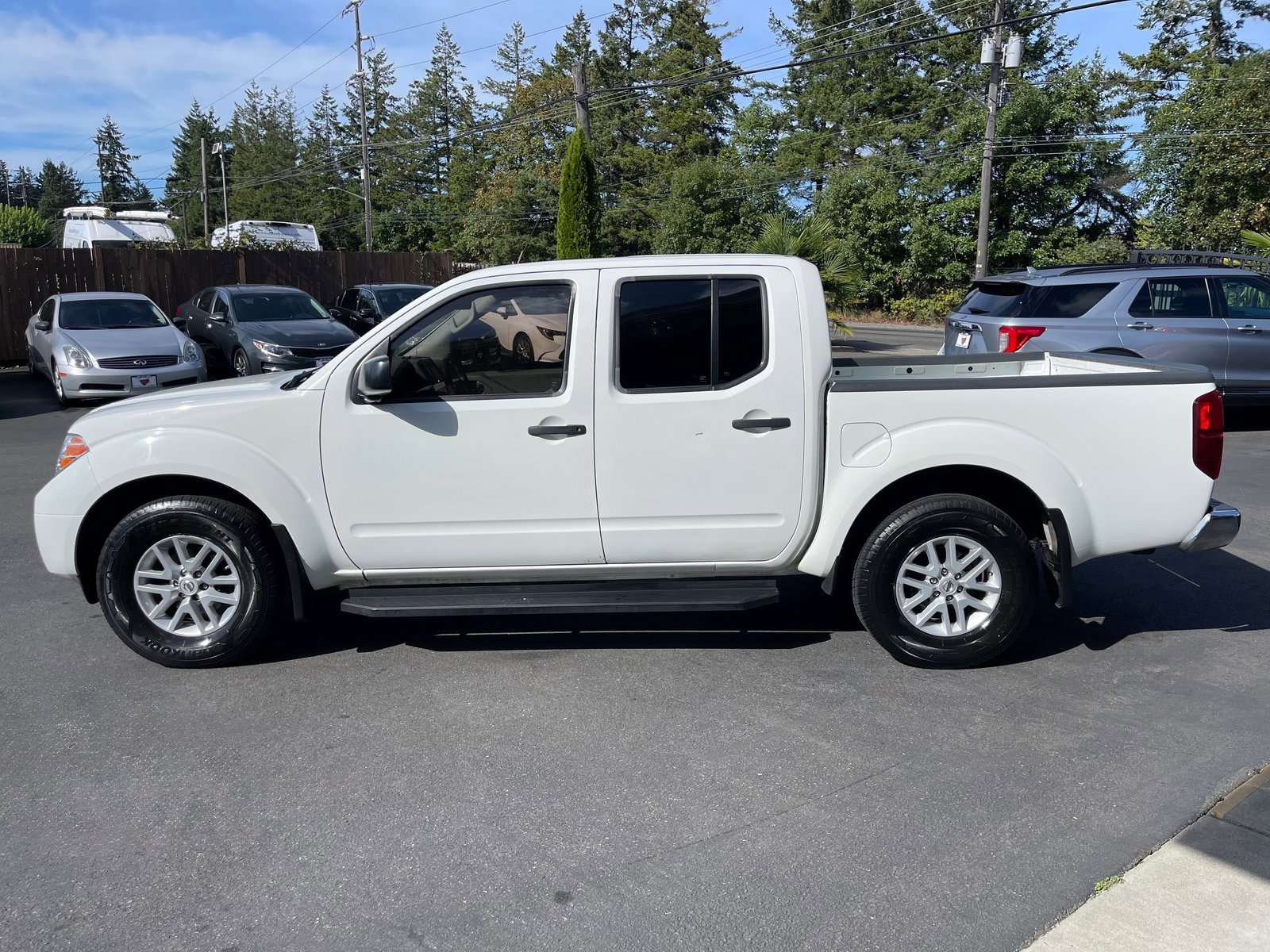 Used 2019 Nissan Frontier SV image 4
