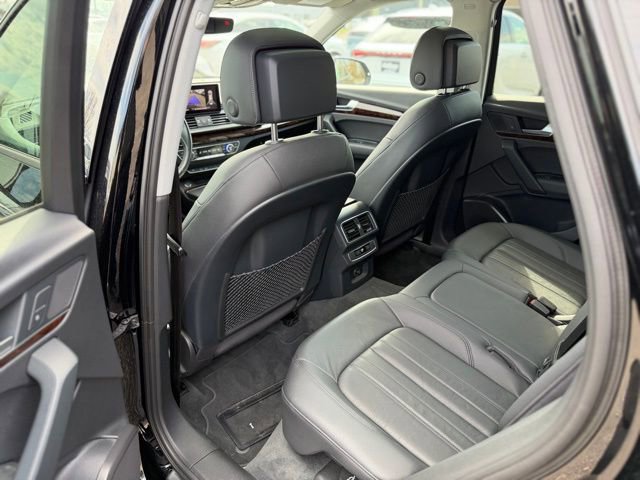 Used 2018 Audi Q5 2.0T Premium image 12