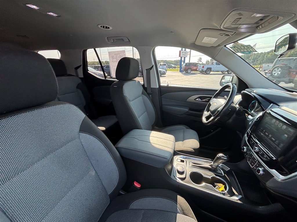 Used 2019 Chevrolet Traverse LT image 25