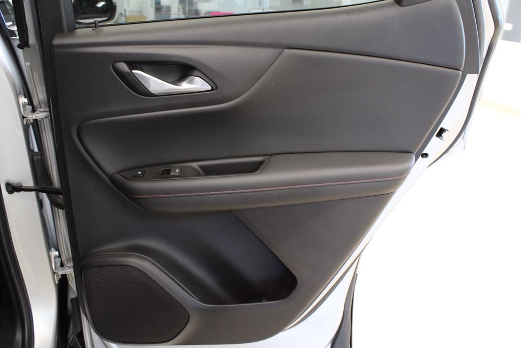 Used 2022 Chevrolet Blazer RS w/ Enhanced Convenience Package FWD image 34