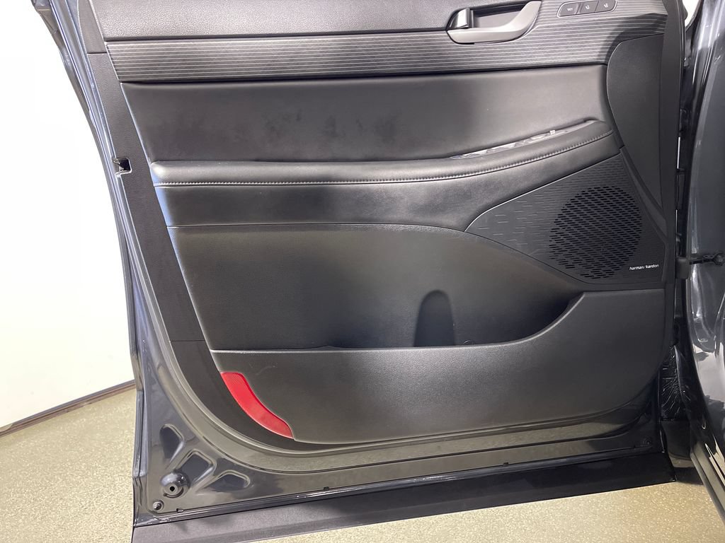 Certified 2024 Hyundai Palisade Limited FWD image 19