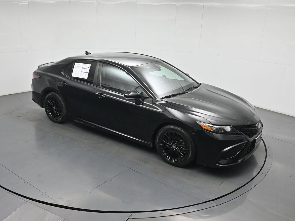 Used 2021 Toyota Camry SE w/ Convenience Package FWD image 37