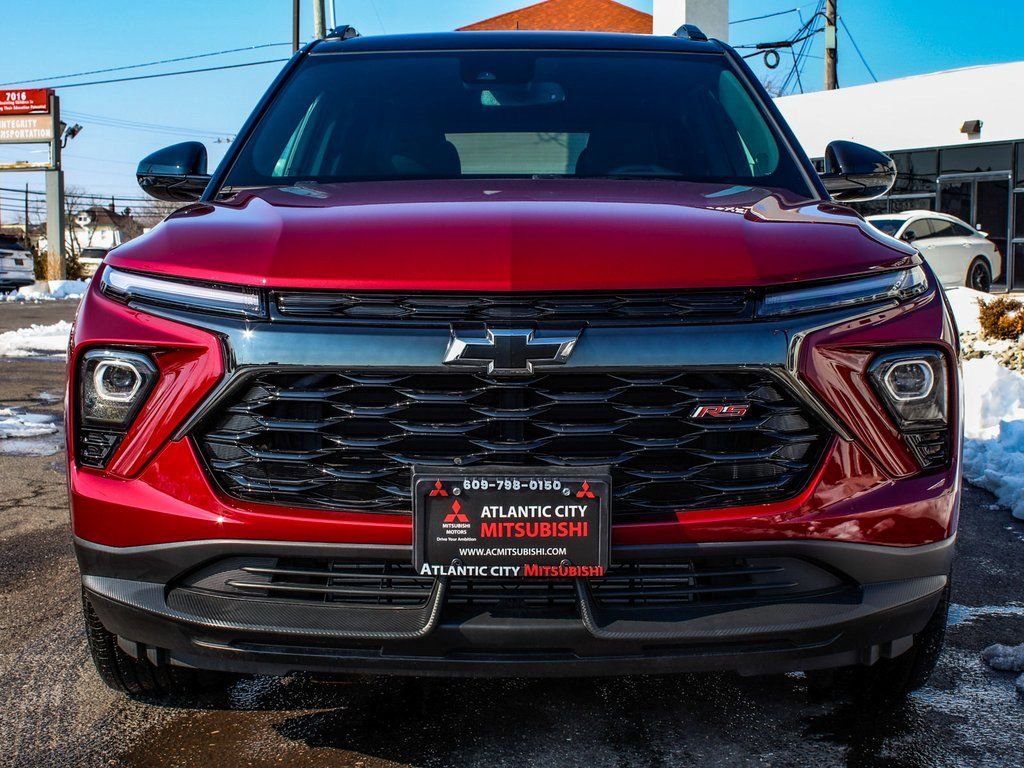 Used 2025 Chevrolet TrailBlazer RS w/ Convenience Package image 2