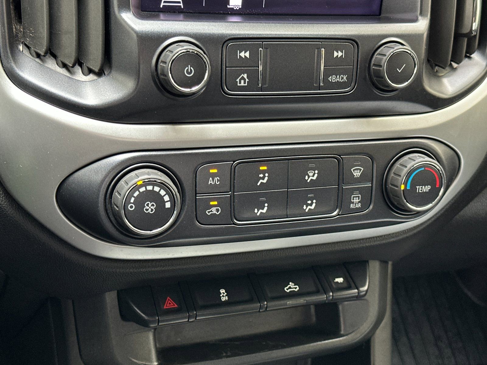 Used 2020 Chevrolet Colorado LT w/ LT Convenience Package image 19