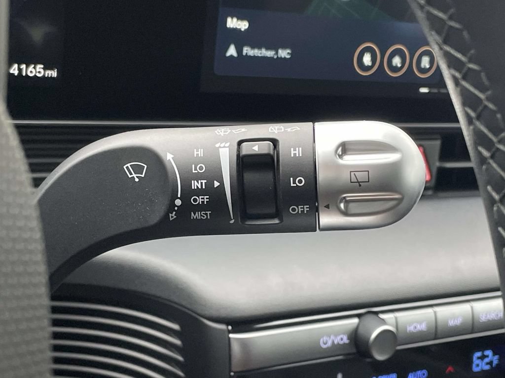 Certified 2025 Hyundai Ioniq 5 SEL RWD image 13