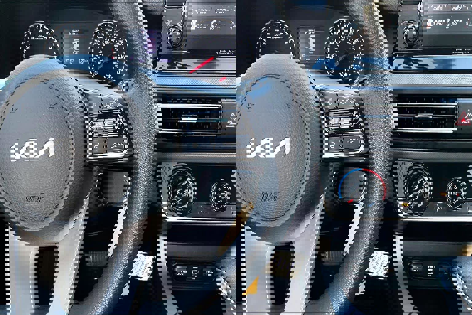 Used 2023 Kia Seltos LX image 22