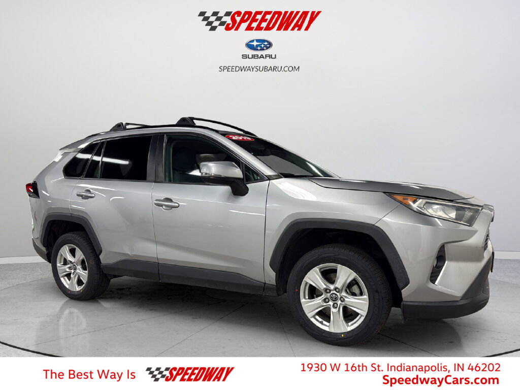 Used 2019 Toyota RAV4 XLE FWD image 1