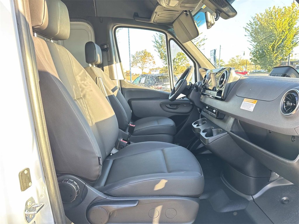 New 2026 Mercedes-Benz Sprinter 2500 image 10