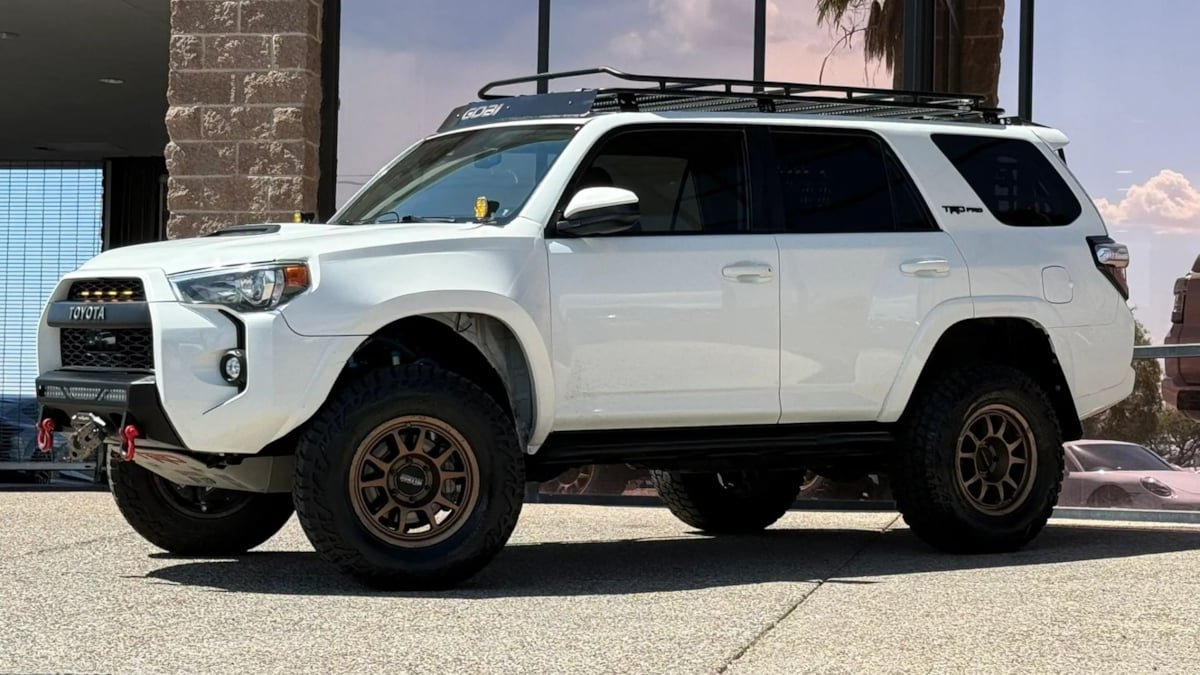 Used 2020 Toyota 4Runner TRD Pro AWD/4WD image 3