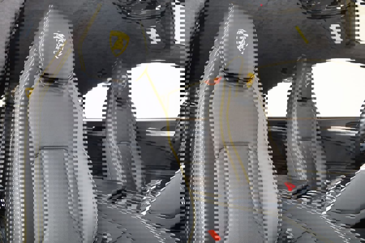 Used 2021 Lamborghini Urus image 14