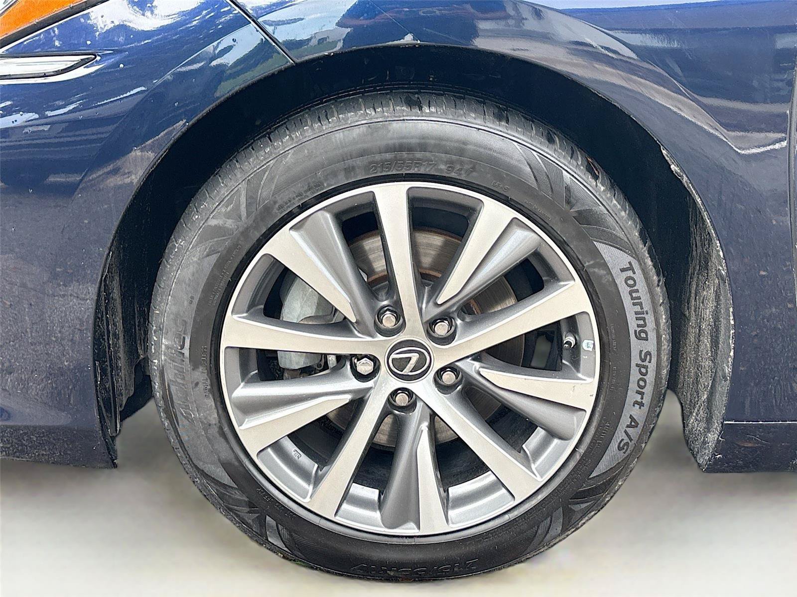 Used 2021 Lexus ES 300h w/ Premium Package FWD image 31