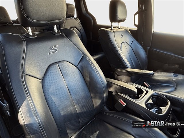 Used 2019 Chrysler Pacifica Touring-L Plus w/ Advanced Safetytec Group image 13