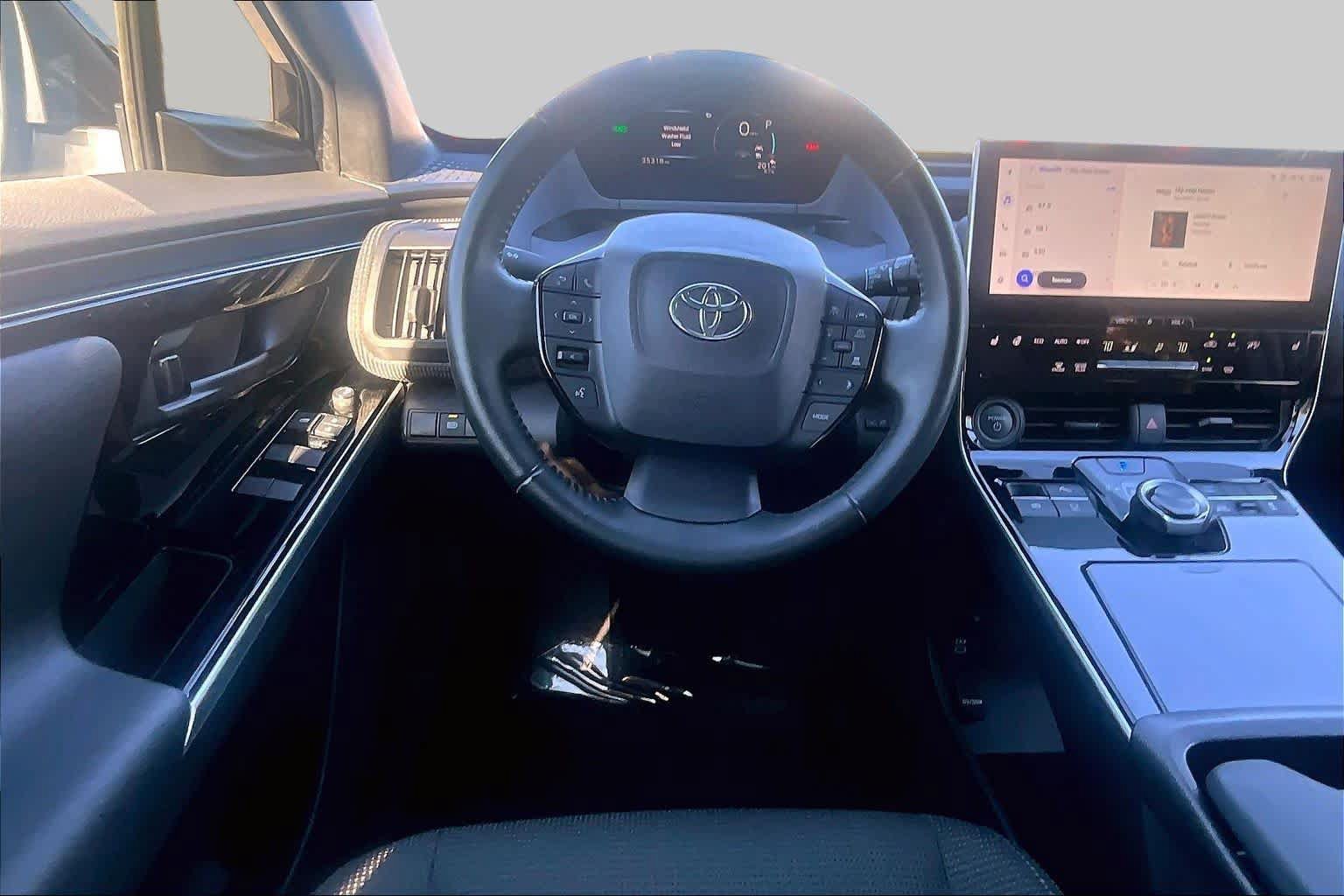 Used 2023 Toyota bZ4X AWD w/ Weather Package image 5