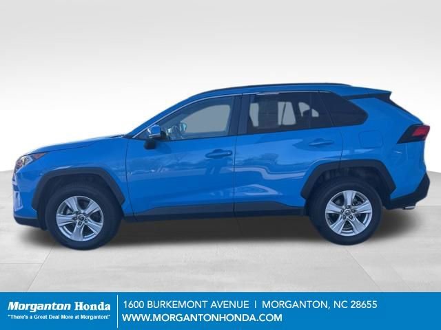 Used 2021 Toyota RAV4 XLE w/ Convenience Package image 5