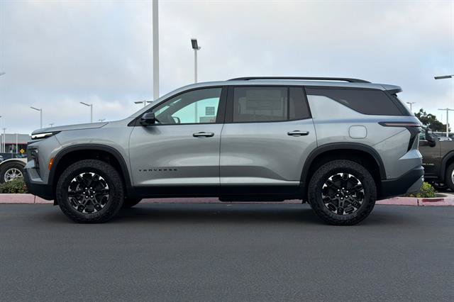 New 2027 Chevrolet Traverse Z71 w/ Enhanced Driving Package AWD/4WD image 7