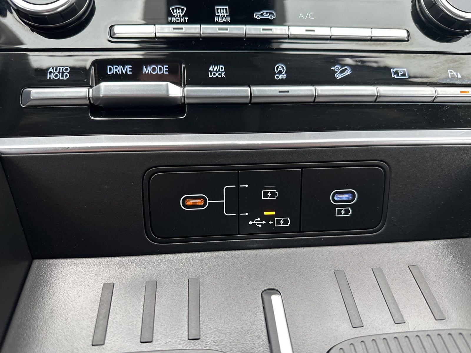 Used 2025 Hyundai Santa Fe SE image 57