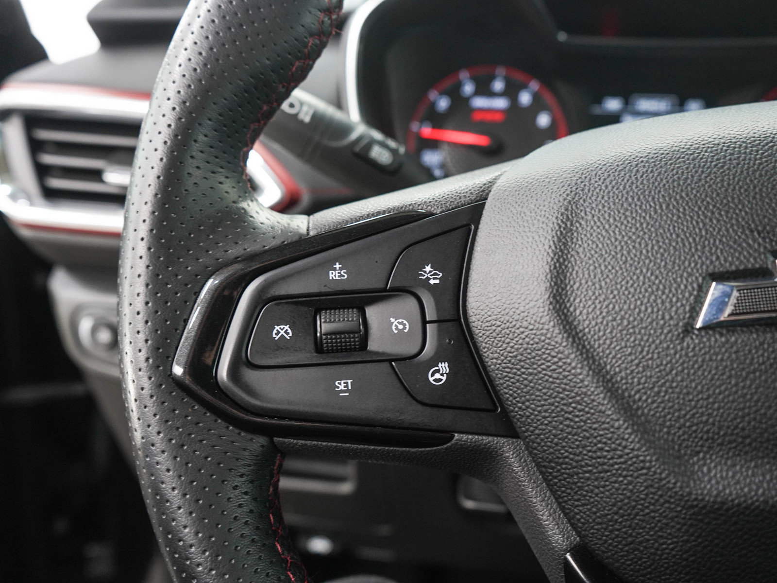 Used 2022 Chevrolet TrailBlazer RS FWD image 24