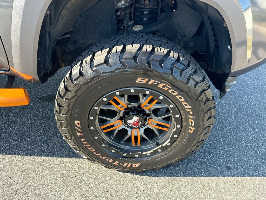 Used 2019 Toyota Tacoma TRD Sport AWD/4WD image 31