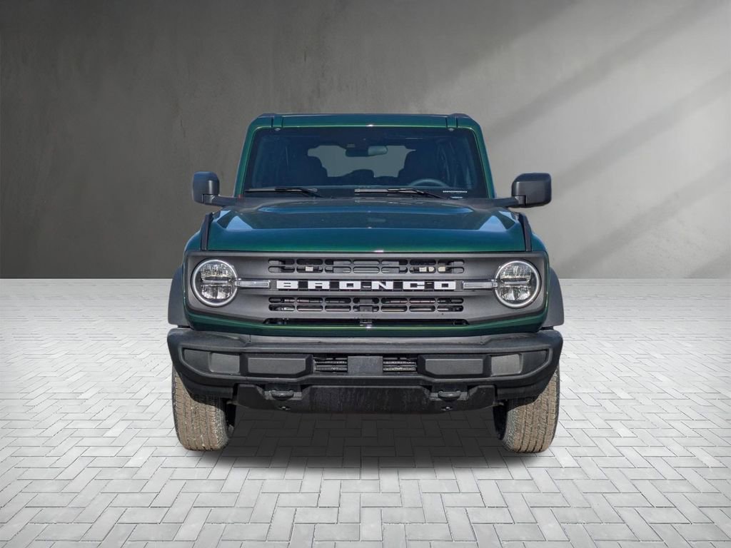 New 2025 Ford Bronco 4-Door image 2