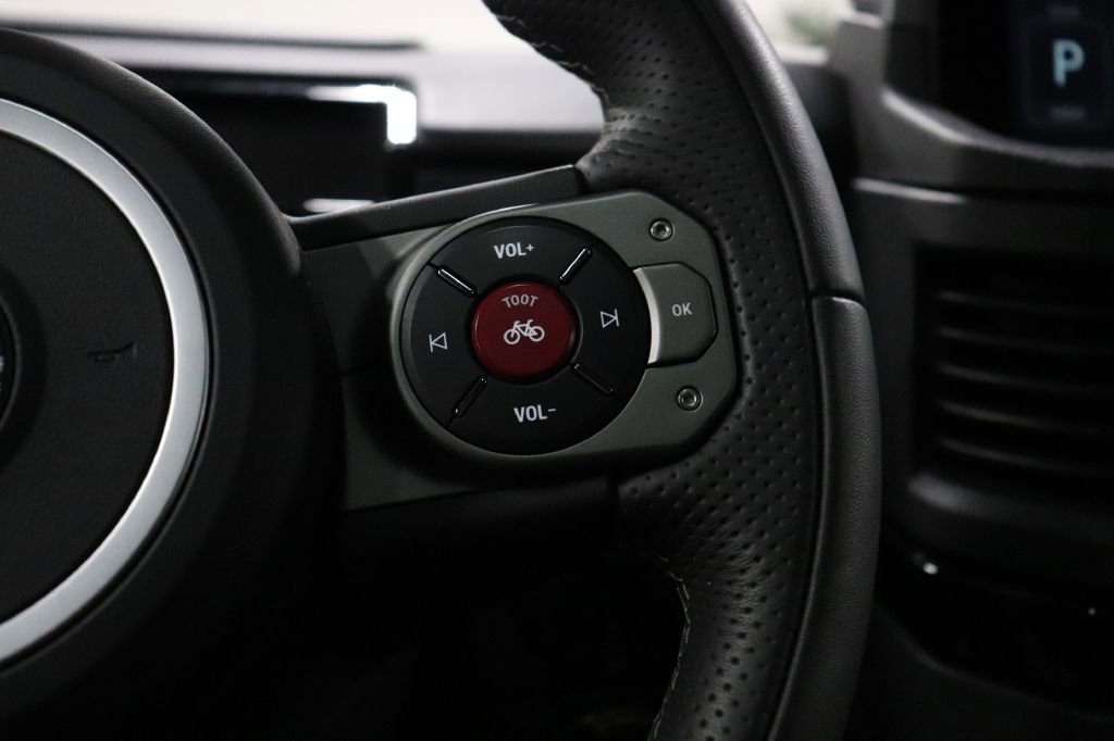 Used 2025 INEOS Grenadier image 17